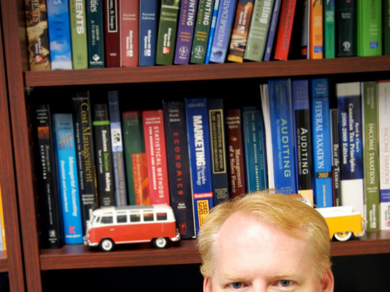 Jerry Seinfeld's Wealth Detailed: Exploration of the Stupendous Fortune Belonging to the Comedy...