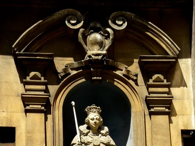 Businessman from Hildesheim found guilty of swindling investors out of 26 million euros.