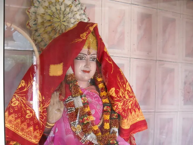 Ancient Tales from Ireland: The Epic Reigns of Its Mythical Monarchs