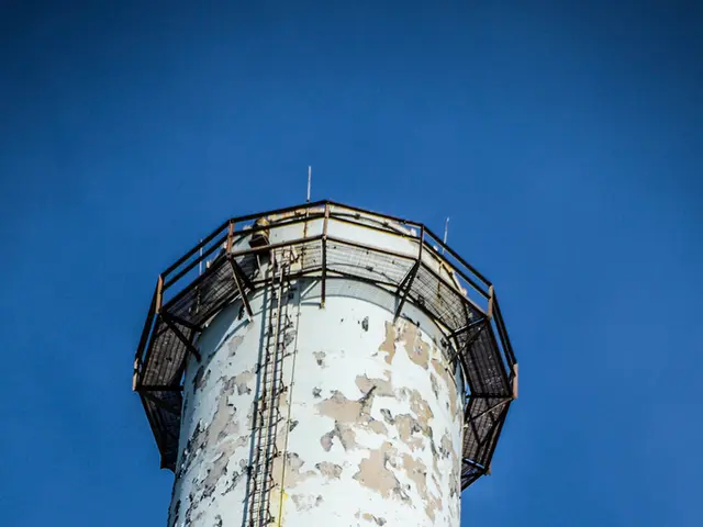 Comparing Dividend Stocks: Kinder Morgan versus Enterprise Products Partners