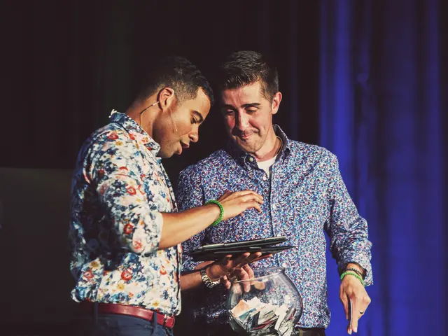 Stock Comparison: MPLX versus Enterprise Products Partners for Higher Dividends