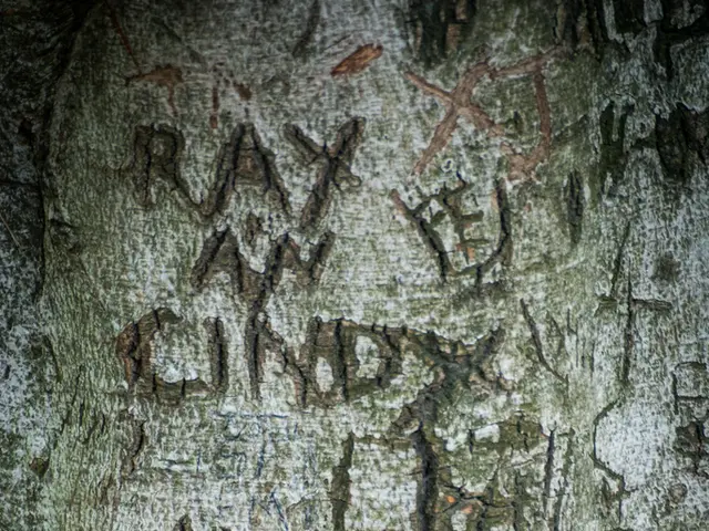 Hessen faces a yearly deficit of approximately 7 billion Euros