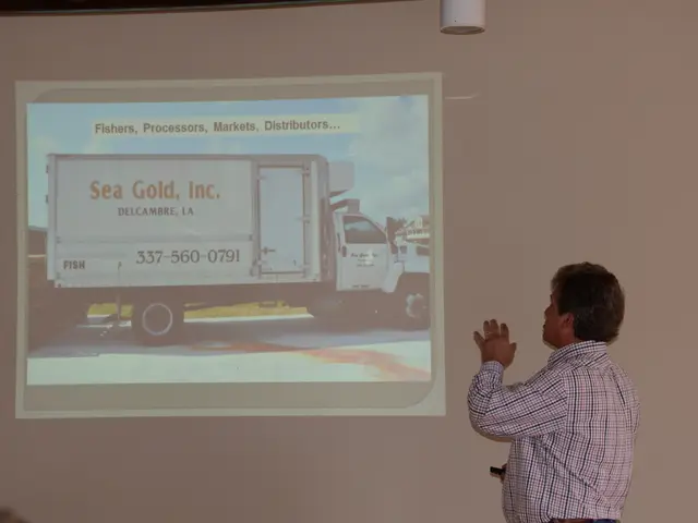 Distinguishing Features: Role Comparison Between a Product Manager and a Project Manager