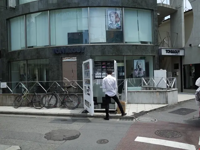 Conflict between Bicycles and Trucks