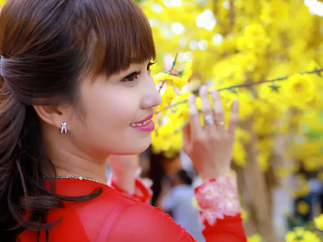 Worldwide Reach of Luen Thai: A Six-Decade Legacy of Diaspora Chinese Nationalism and Commercial...