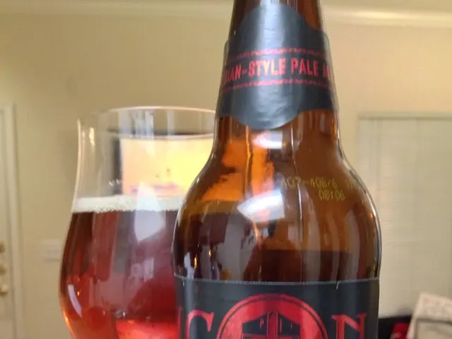 Banks recommend Belarus residents to hoard money amidst the current situation