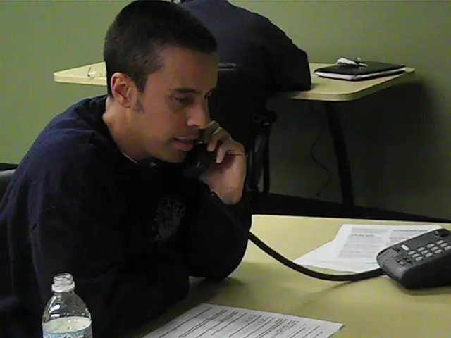 Streamlined Online Chat Booking for Large-Scale Call Management