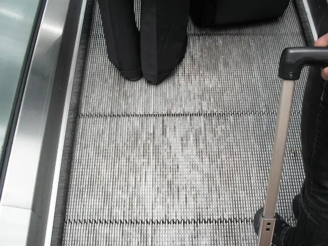 Online Senior Executive Assistant: Faithful Ally in Business Operations