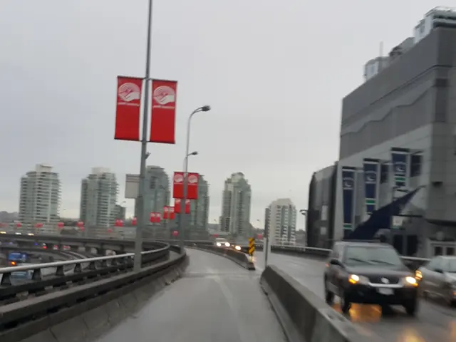 Construction on Ratzelstraße and Mölkauer Straße has been shut down entirely.