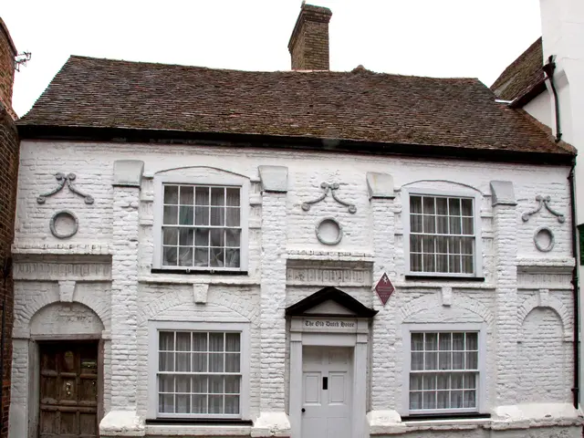 "Munich property proposal sparks upheaval due to perceived insufficient measures"