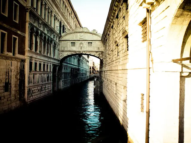 Aegean Sea counteracts Act 4's decision with the TAR, securing a hefty fund of 69 million euros.