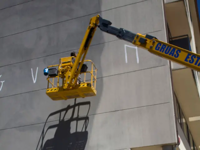 Street Thoroughfare Fronhofstrasse entirely blocked off in Hürth-Fischenich