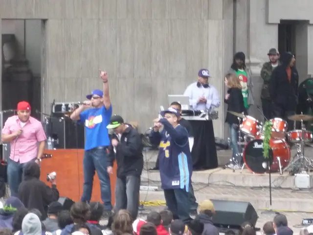 Federal Communications Commission Initiates Probe on Limits for Broadband Data Usage